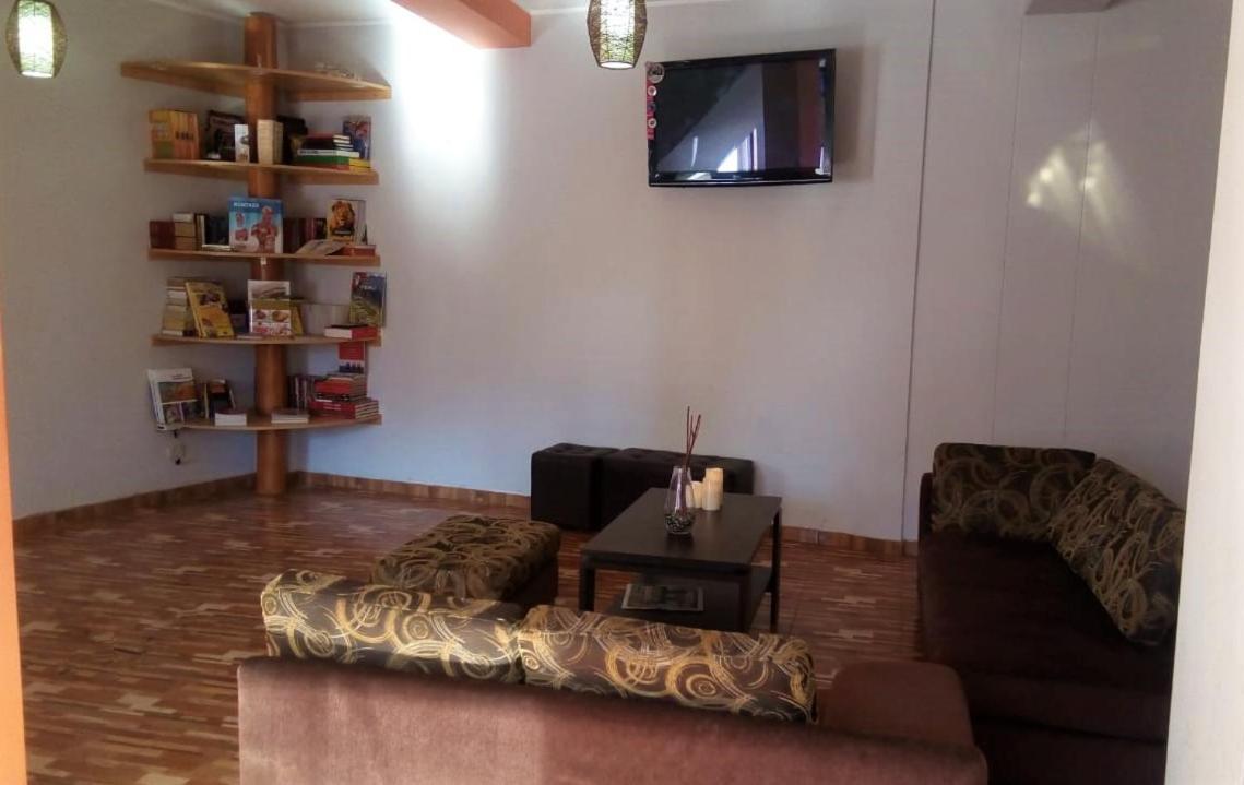 Hostal Rodinn Gobernadora ภายนอก รูปภาพ